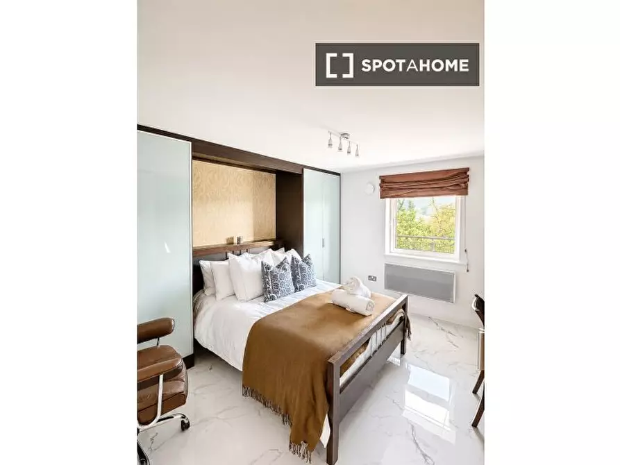 Immagine 8 di Appartamento in affitto  in Holland Gardens a Hounslow