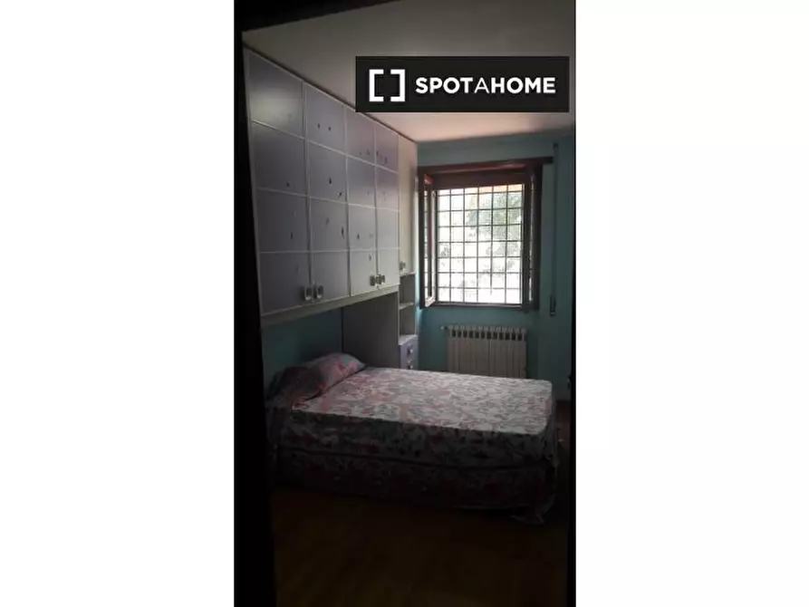 Immagine 5 di Appartamento in affitto  in Via Ettore Scandale a Roma