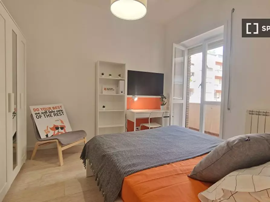 Immagine 3 di Camera condivisa in affitto  in Lungotevere di Pietra Papa a Roma