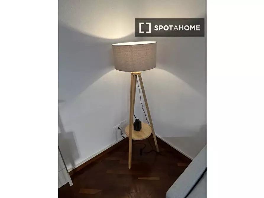 Immagine 12 di Ufficio in affitto  in Via Bixio a Roma