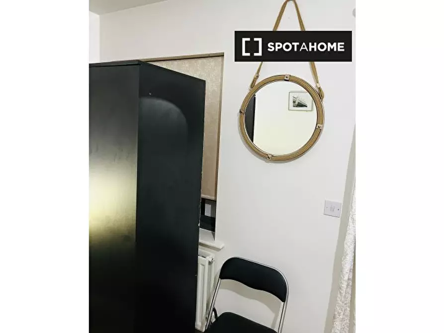Immagine 5 di Camera condivisa in affitto  in Galleons Dr a Barking