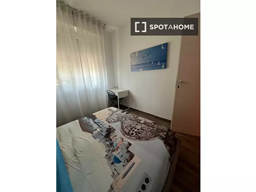 Immagine 6 di Camera condivisa in affitto  in Via dei Salici a Milano