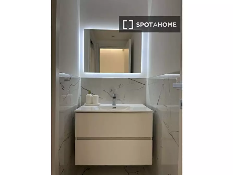 Immagine 8 di Appartamento in affitto  in Via dei Grimani a Milano