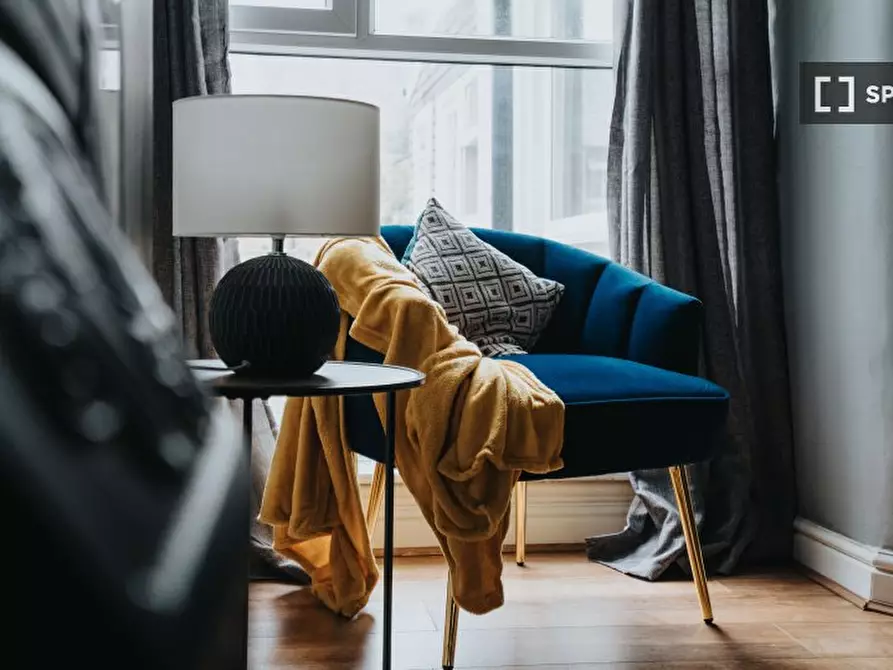 Immagine 13 di Appartamento in affitto  in Gloucester Rd a 