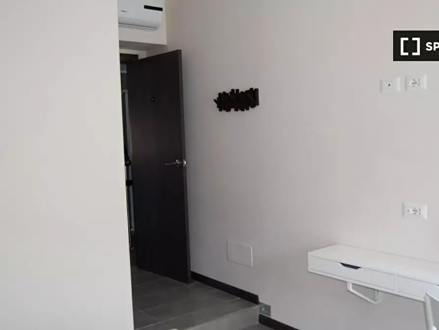 Immagine 4 di Camera condivisa in affitto  in Viale dello Scalo S. Lorenzo a Roma
