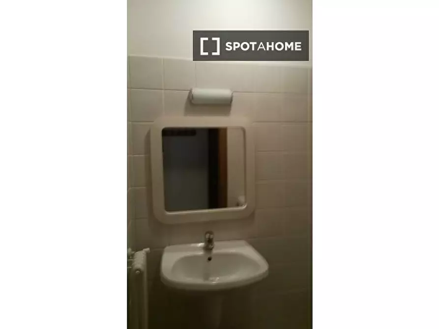 Immagine 8 di Camera condivisa in affitto  in Via Giuseppe Mazzini a Trento