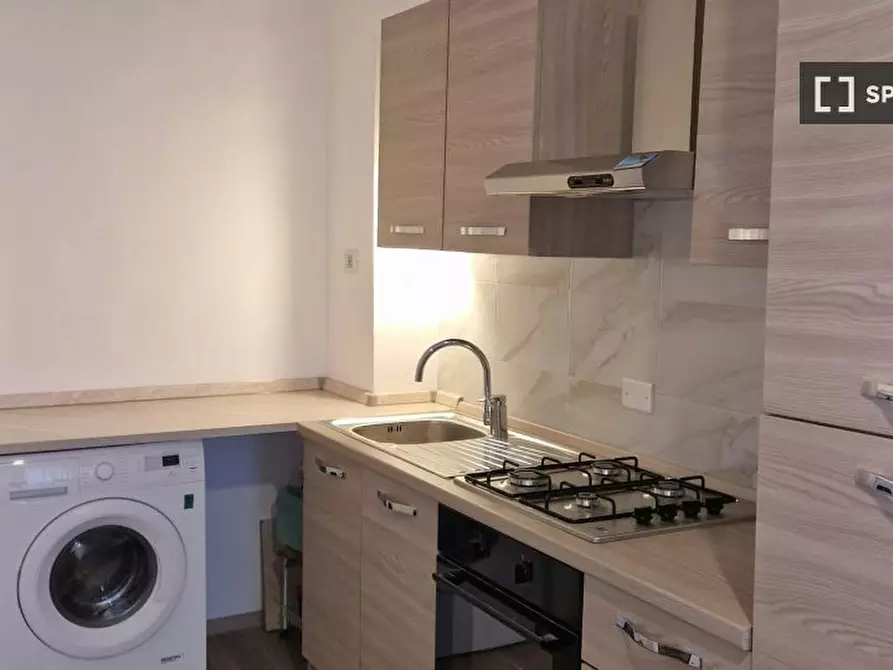 Immagine 5 di Camera condivisa in affitto  in Via Taggia a Torino