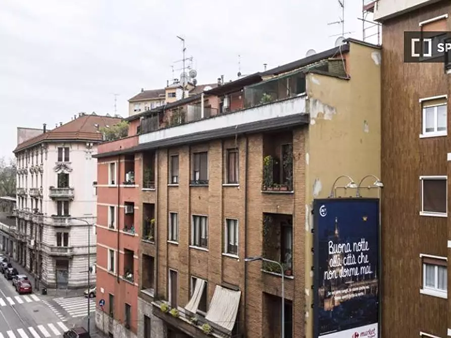 Immagine 1 di Camera condivisa in affitto  in Viale Carlo Espinasse Milan a Milano