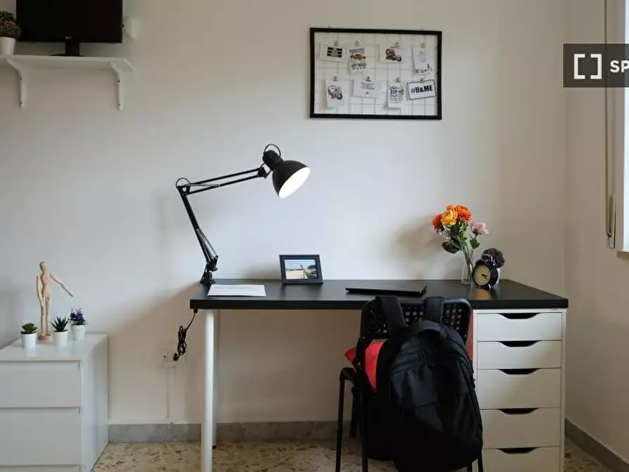 Immagine 8 di Camera condivisa in affitto  in Via Terracina n. fab. A - sc. H int. 27 a Napoli