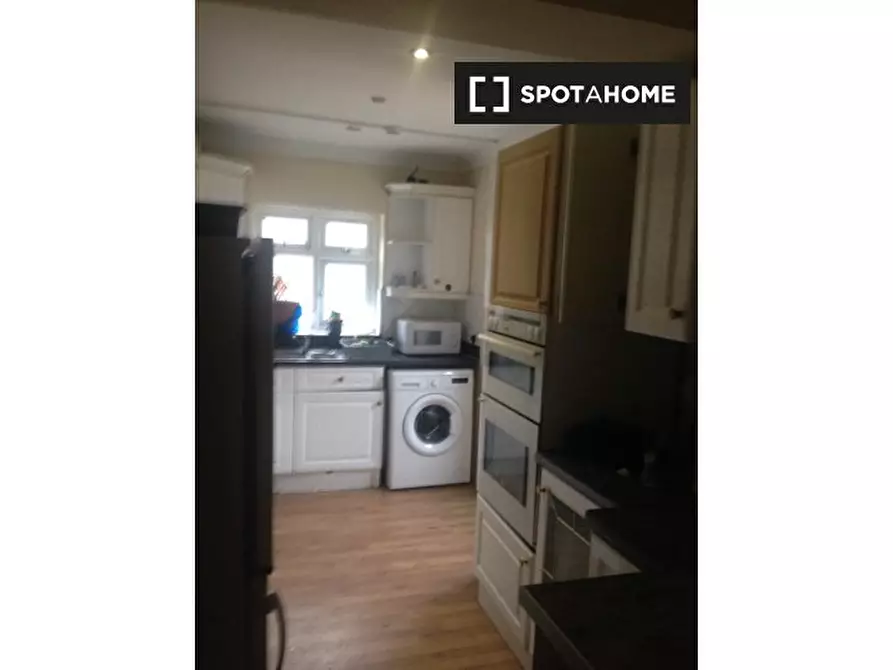 Immagine 8 di Camera condivisa in affitto  in Stanhope Heath a 