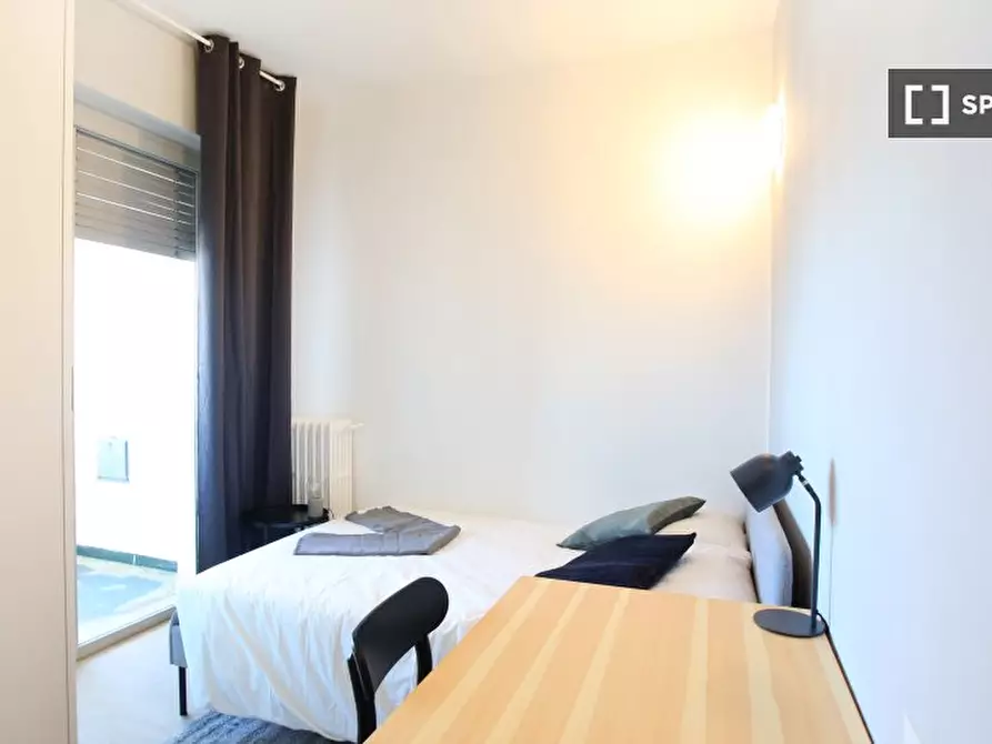 Immagine 1 di Camera condivisa in affitto  in Via Benjamin Constant a Milano