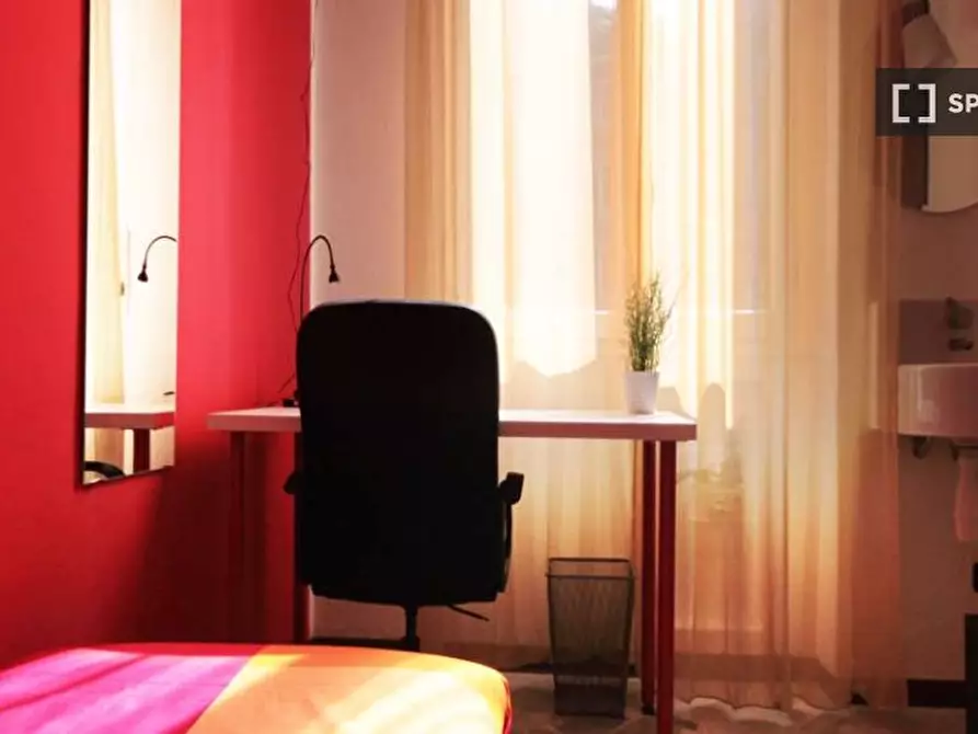 Immagine 4 di Camera condivisa in affitto  in Via Salvatore Barzilai a Milano