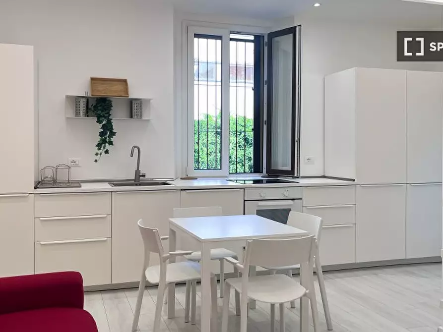 Immagine 2 di Appartamento in affitto  in Via Conte Rosso a Milano