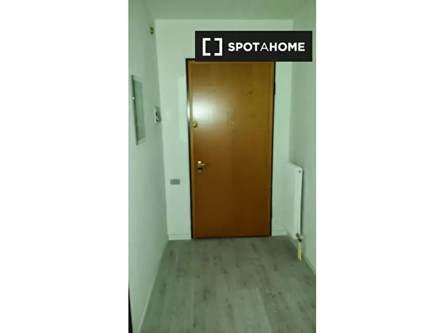 Immagine 8 di Camera condivisa in affitto  in Via Giacomo Matteotti a Trento