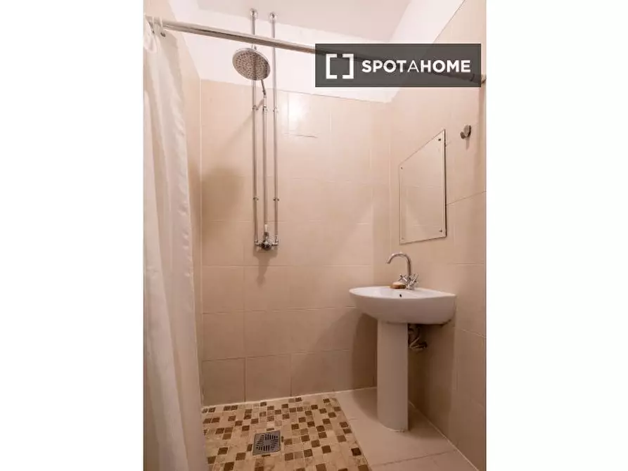 Immagine 7 di Camera condivisa in affitto  in Broadwater Rd a Wandsworth
