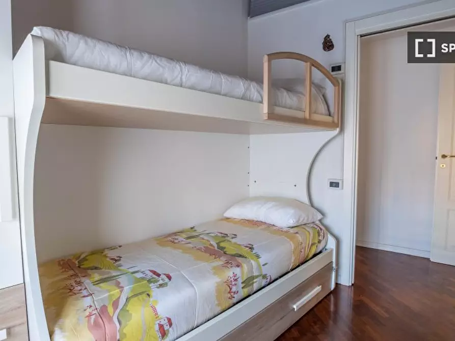 Immagine 3 di Appartamento in affitto  in Via Giuseppe Massarenti a Bologna