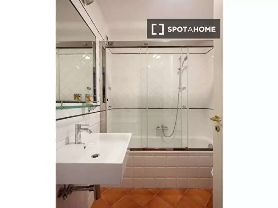 Immagine 10 di Appartamento in affitto  in Via Cavour a Roma