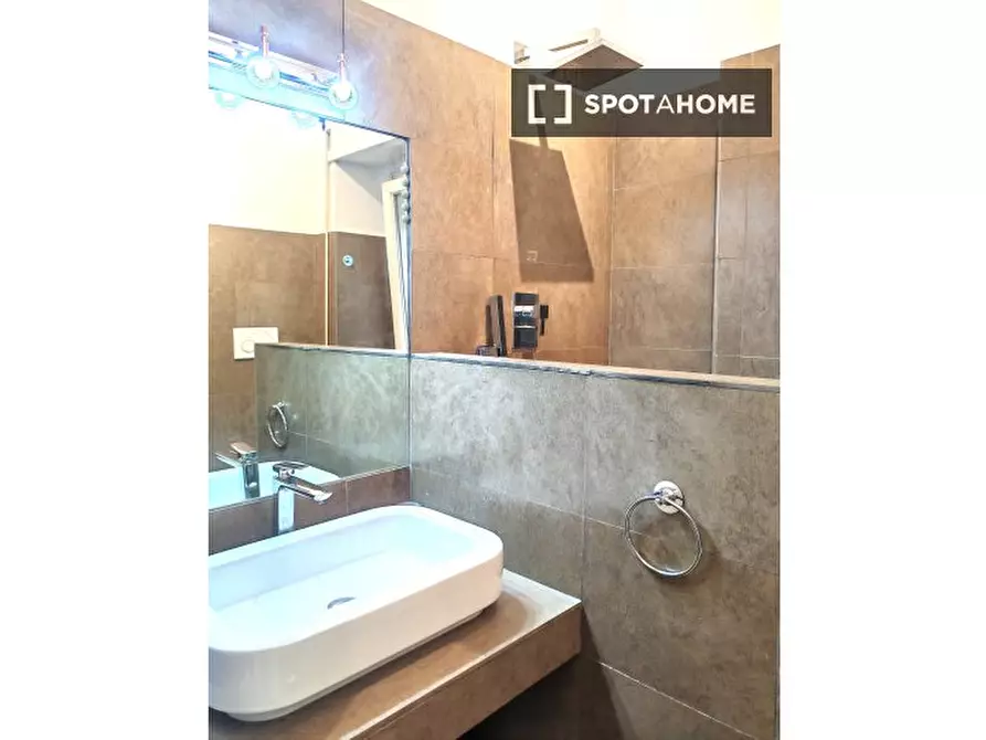 Immagine 14 di Appartamento in affitto  in Viale della Serenissima a Roma