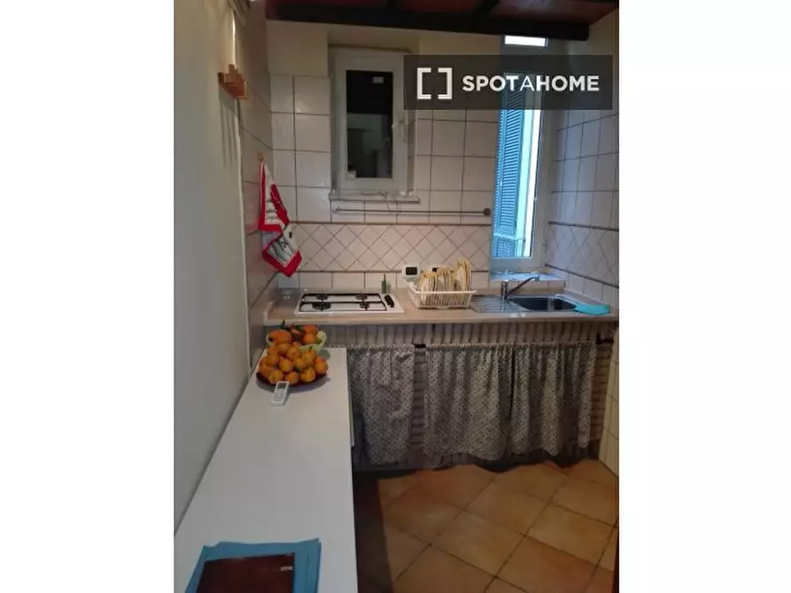 Immagine 10 di Ufficio in affitto  in Via del Carmine a Napoli
