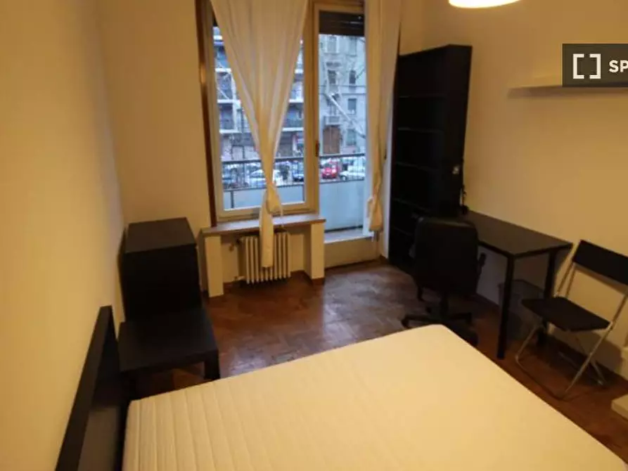 Immagine 1 di Camera condivisa in affitto  in Viale Campania a Milano