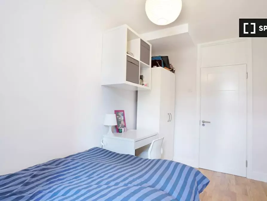 Immagine 2 di Camera condivisa in affitto  in Fellows Ct a Poplar