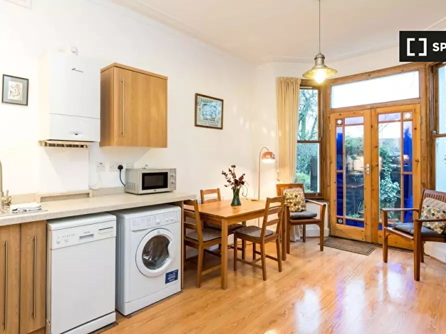 Immagine 5 di Appartamento in affitto  in C Ommaney Rd a Lewisham