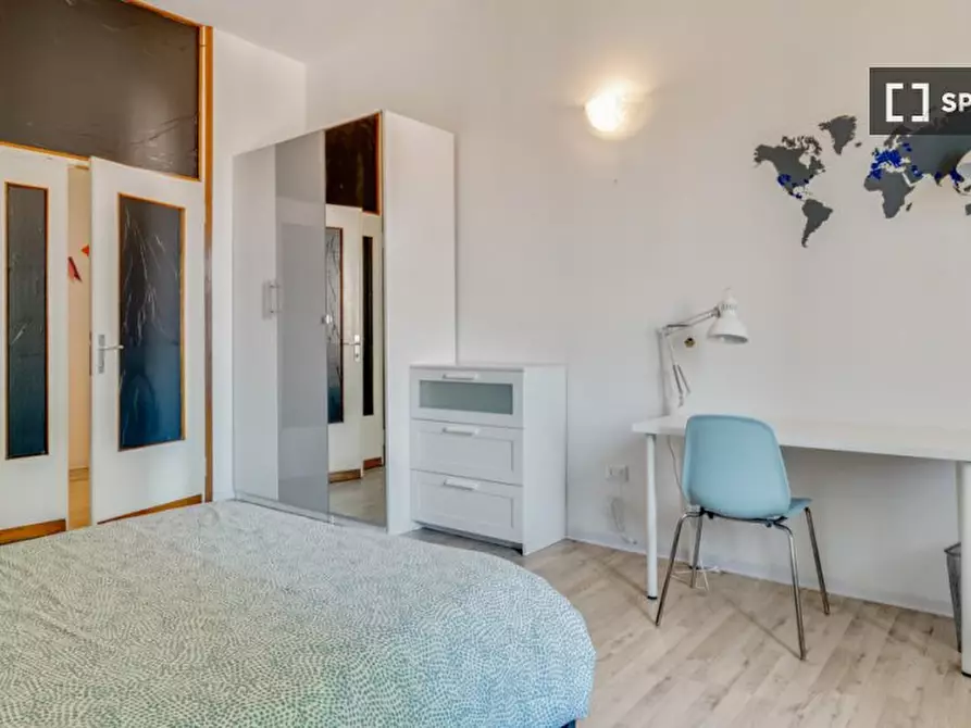 Immagine 3 di Camera condivisa in affitto  in Corso Di Porta Romana/A a Milano