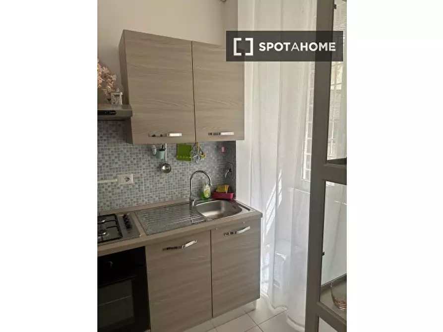 Immagine 10 di Appartamento in affitto  in Via Arezzo a Roma