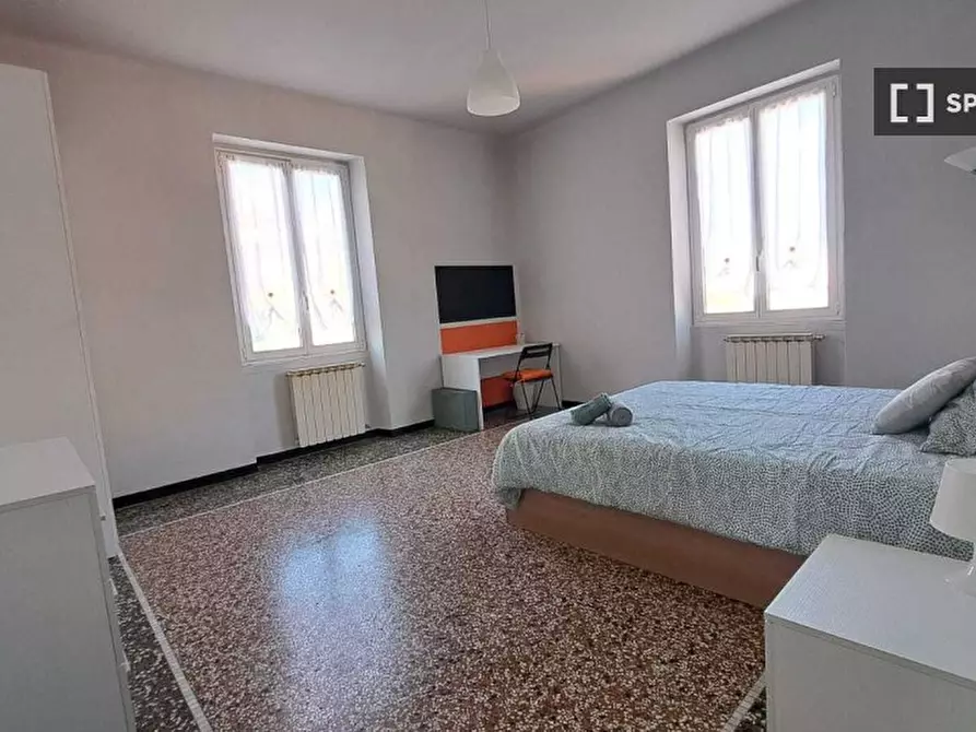 Immagine 3 di Camera condivisa in affitto  in SALITA PIANO DI ROCCA/9 a Genova