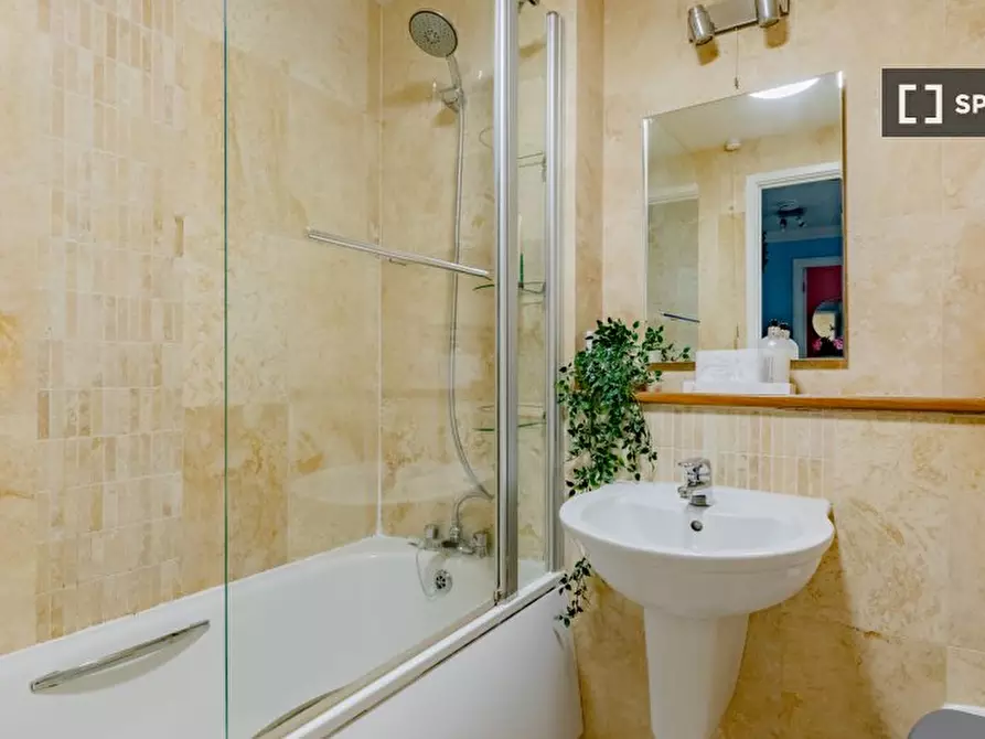 Immagine 14 di Appartamento in affitto  in flat a Poplar