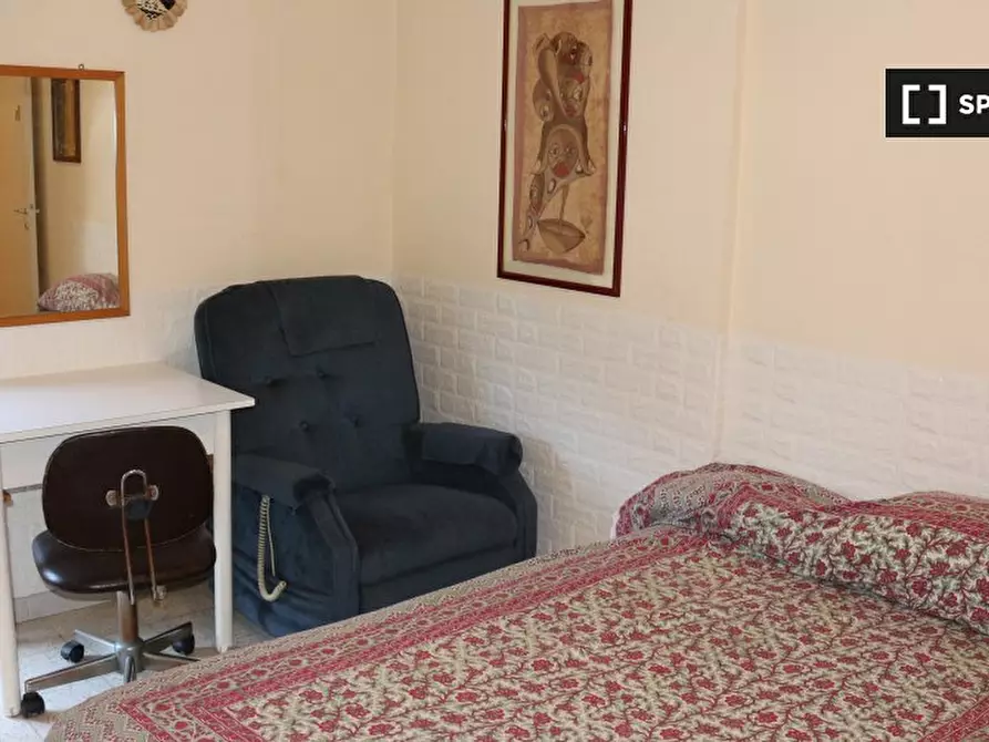 Immagine 2 di Camera condivisa in affitto  in Via Giuseppe de Robertis, 00143 Roma RM, Italy a Roma