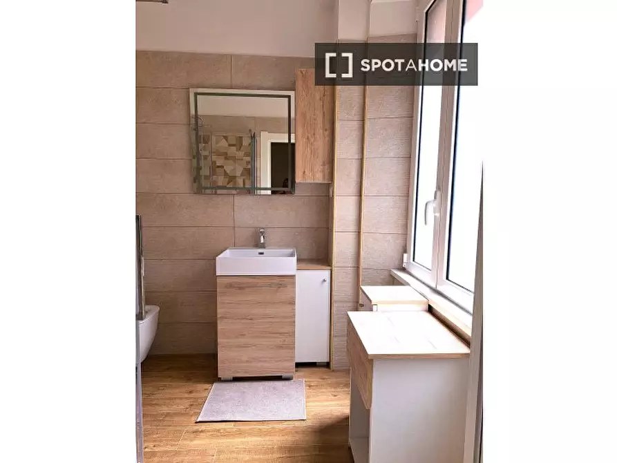 Immagine 13 di Appartamento in affitto  in Via Appia Nuova a Roma