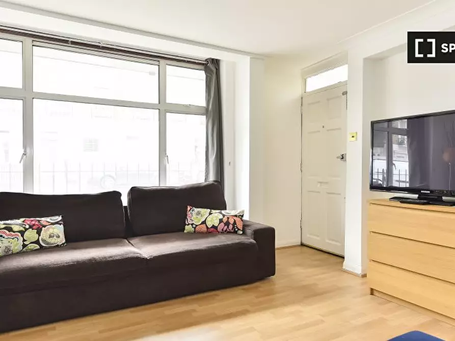 Immagine 2 di Appartamento in affitto  in Arlington Rd a Camden Town