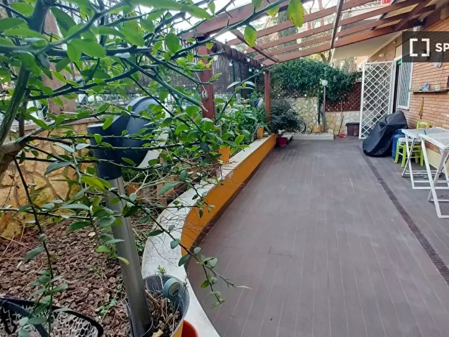 Immagine 4 di Camera condivisa in affitto  in Via Montebruno a Roma