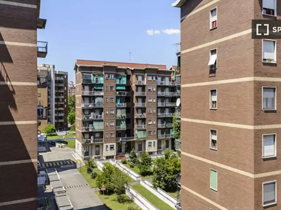 Immagine 15 di Camera condivisa in affitto  in Via Sulmona a Milano