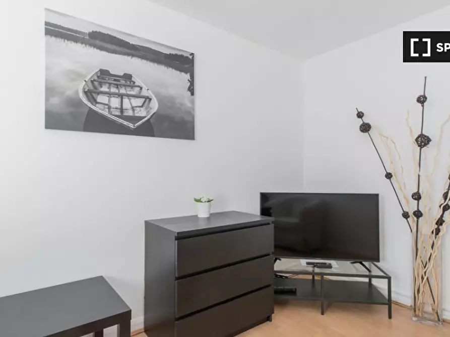 Immagine 3 di Appartamento in affitto  in Maple St a Camden Town