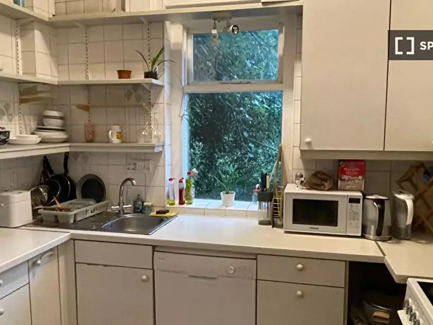 Immagine 5 di Camera condivisa in affitto  in North Hill a Tottenham