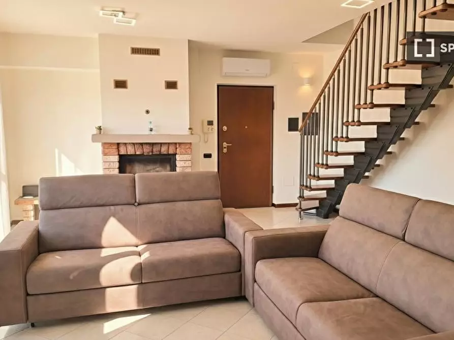 Immagine 1 di Appartamento in affitto  in Via Barona a Milano