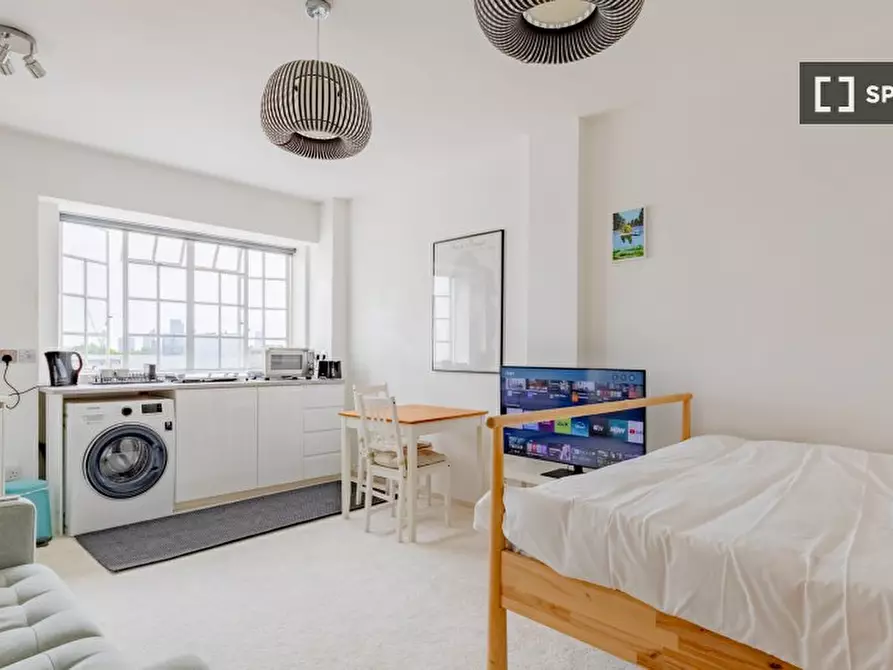 Immagine 17 di Appartamento in affitto  in Woburn Pl a Camden Town