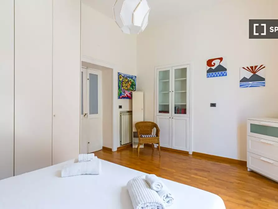 Immagine 9 di Appartamento in affitto  in Via Chiaia a Napoli