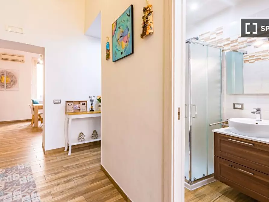 Immagine 11 di Appartamento in affitto  in Via San Attanasio a Napoli