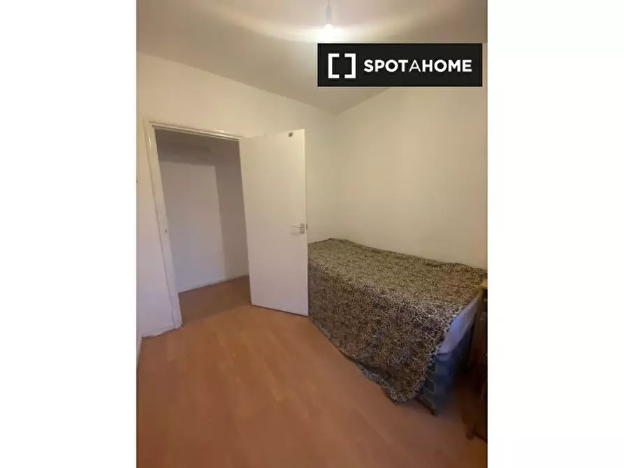Immagine 2 di Camera condivisa in affitto  in Retreat Pl a Hackney