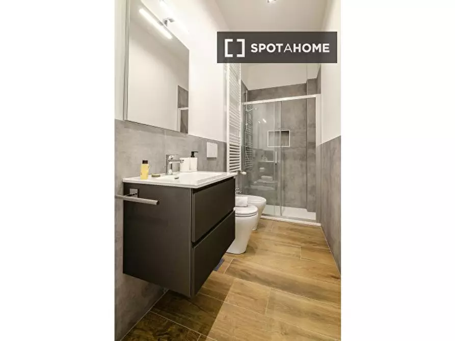 Immagine 9 di Ufficio in affitto  in Via Emilia Ponente a Bologna
