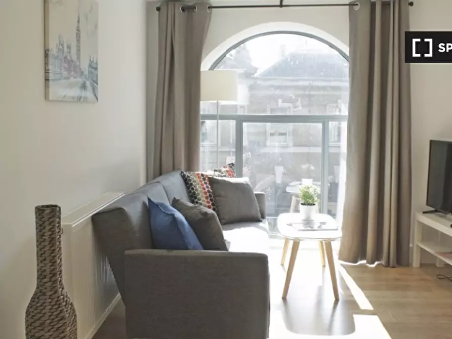 Immagine 2 di Appartamento in affitto  in St Mary at Hill a 