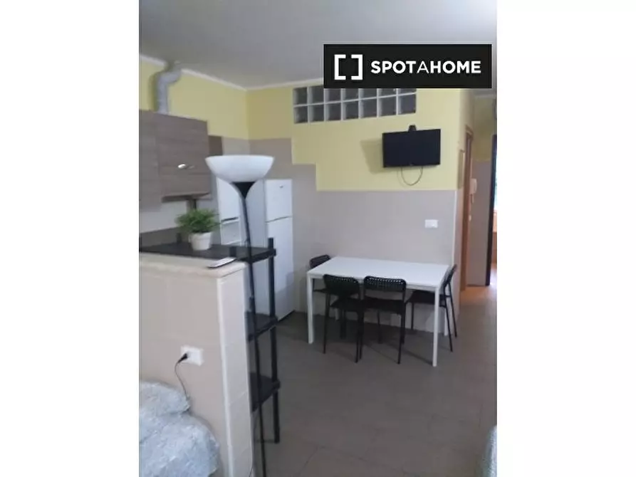 Immagine 3 di Ufficio in affitto  in Via Alessandro Stoppato a Bologna