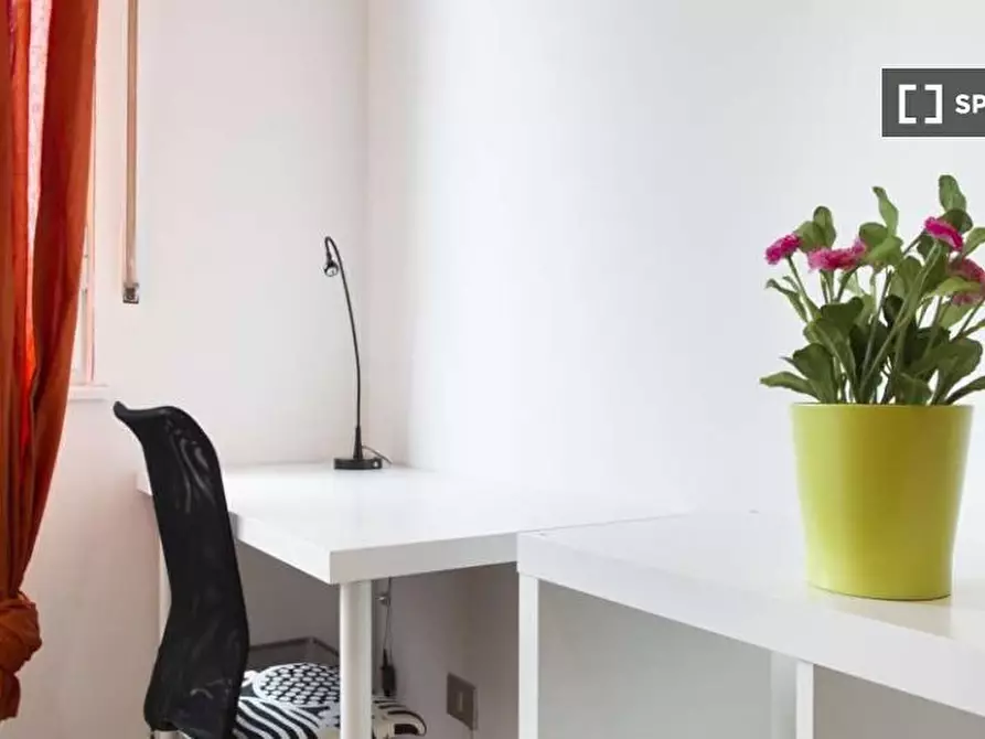 Immagine 6 di Camera condivisa in affitto  in Via Salvatore Barzilai a Milano