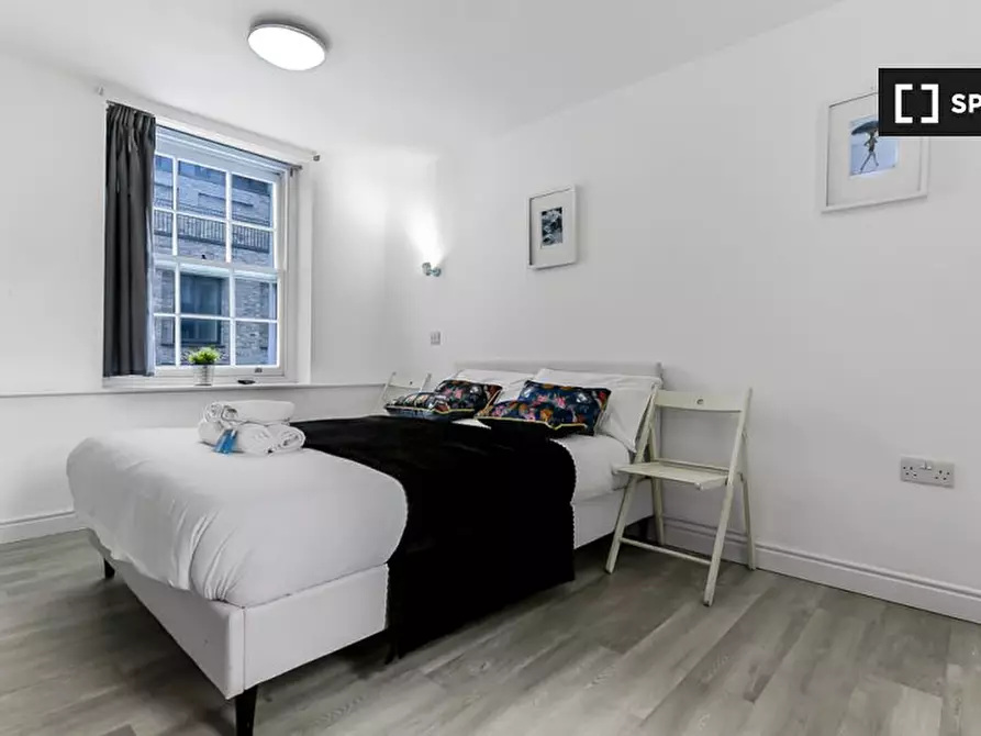 Immagine 5 di Appartamento in affitto  in Tottenham St a Camden Town