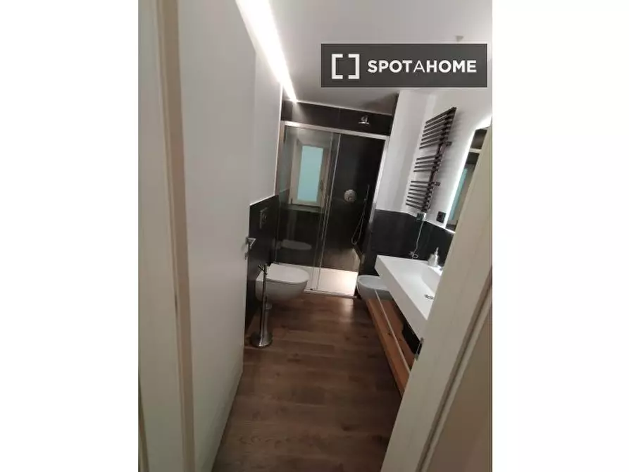 Immagine 6 di Camera condivisa in affitto  in Via S. Luca a Genova