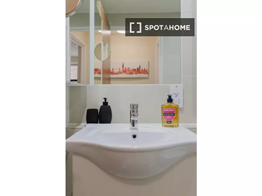 Immagine 10 di Appartamento in affitto  in A Globe Rd a Poplar