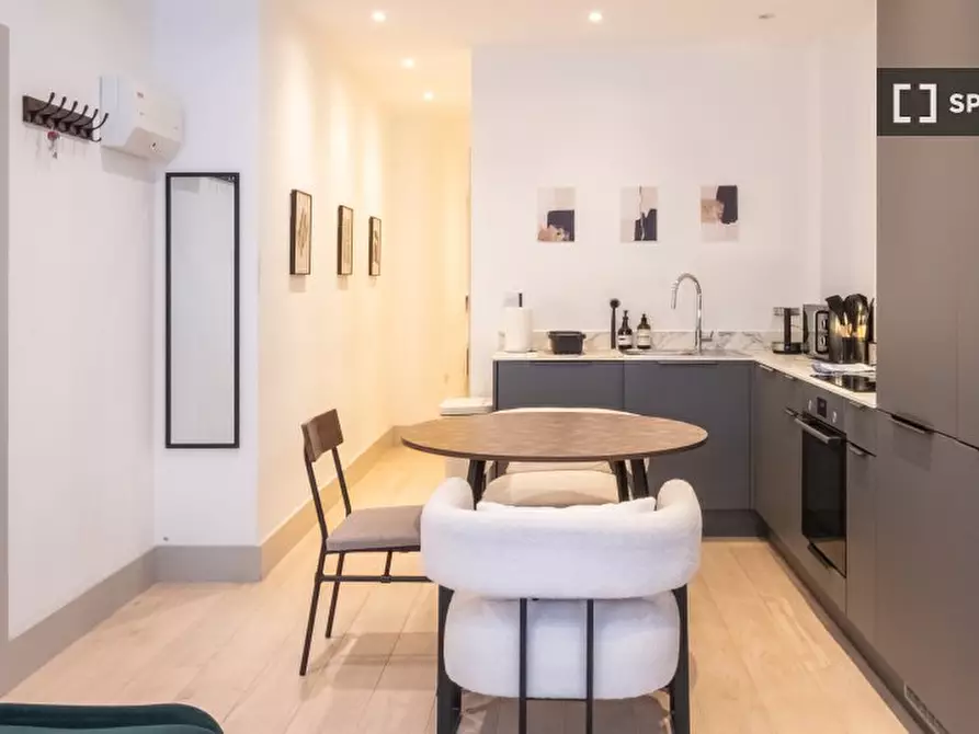 Immagine 2 di Appartamento in affitto  in Allitsen Road a Paddington